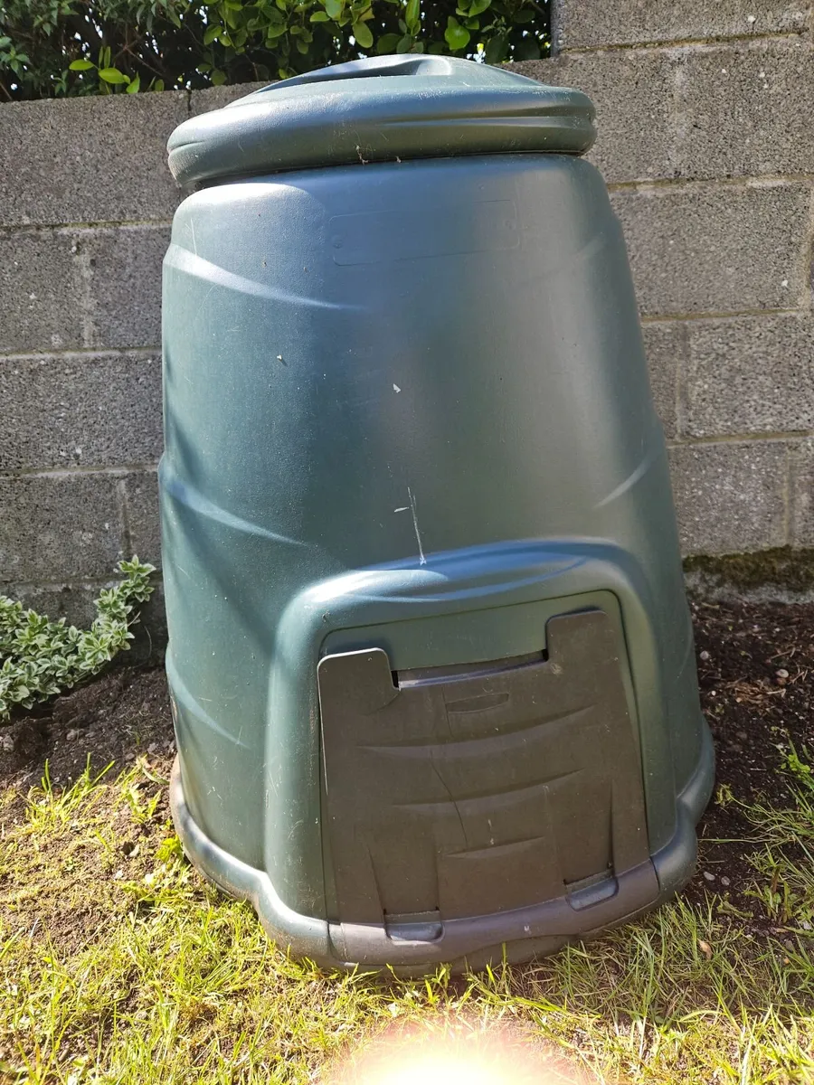 COMPOSTER - Image 2
