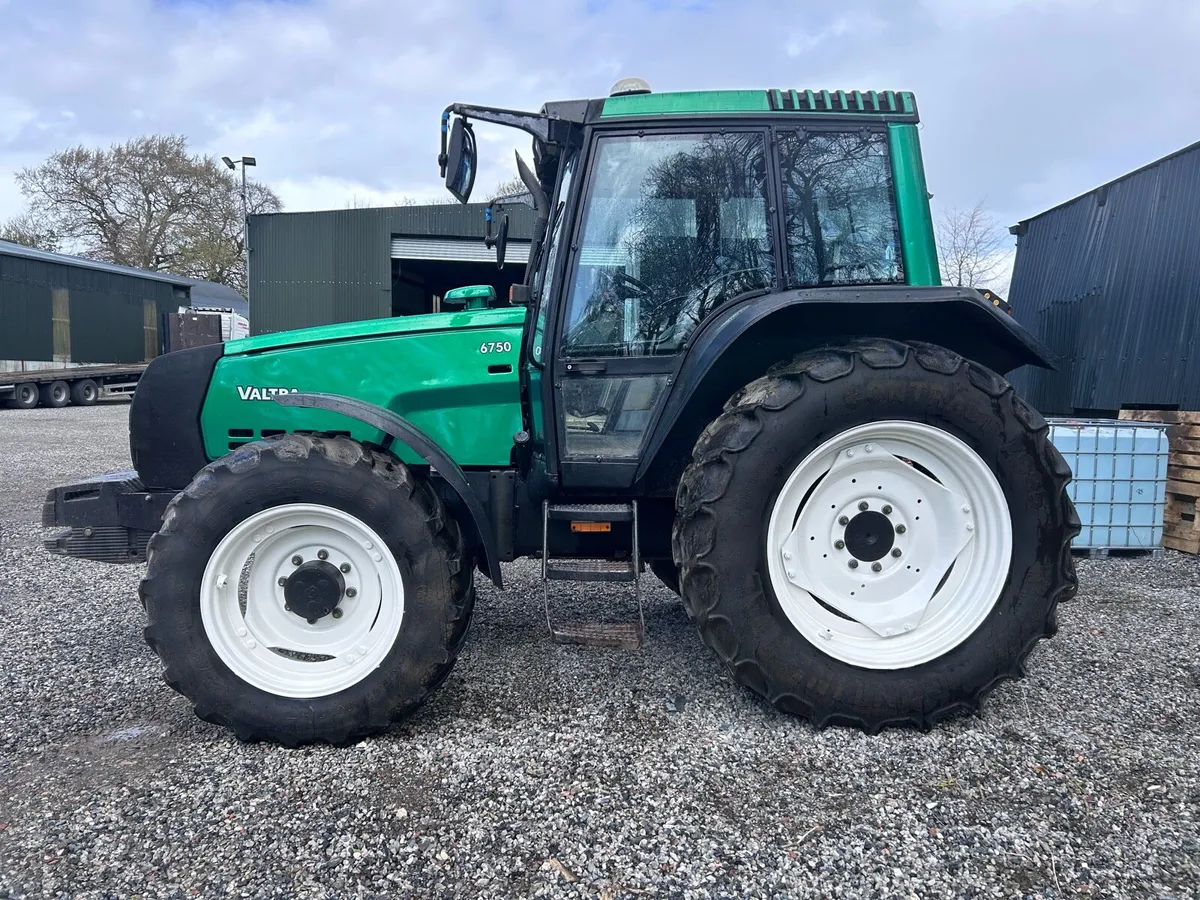 Valtra 6750 - Image 4