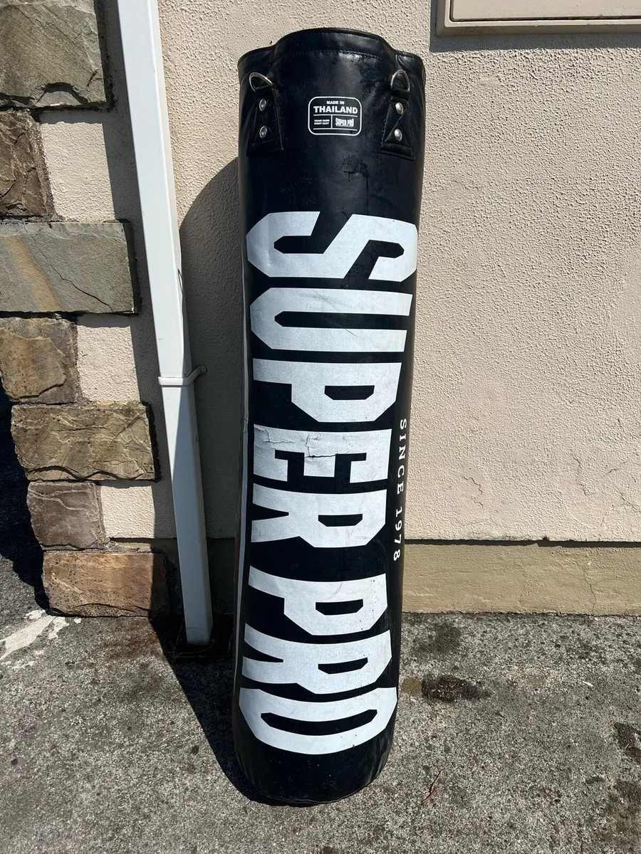 Boxing bag - Image 1