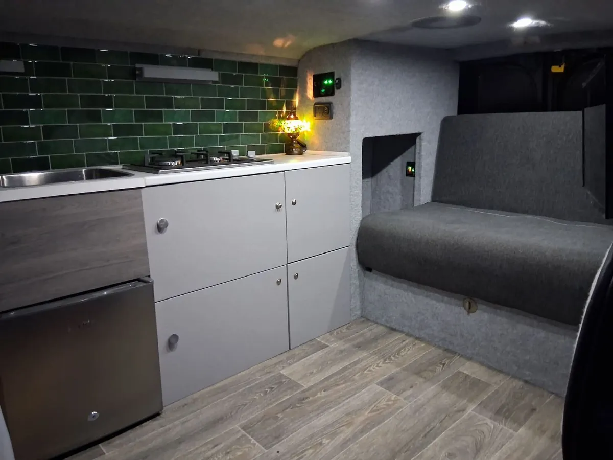 Campervan Opel Vivaro 2016 - Image 2