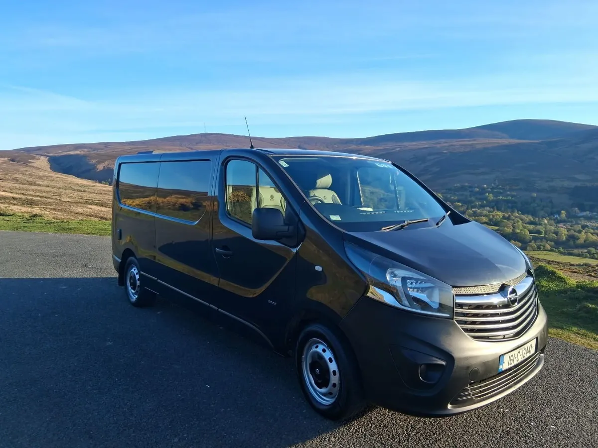Campervan Opel Vivaro 2016 - Image 1