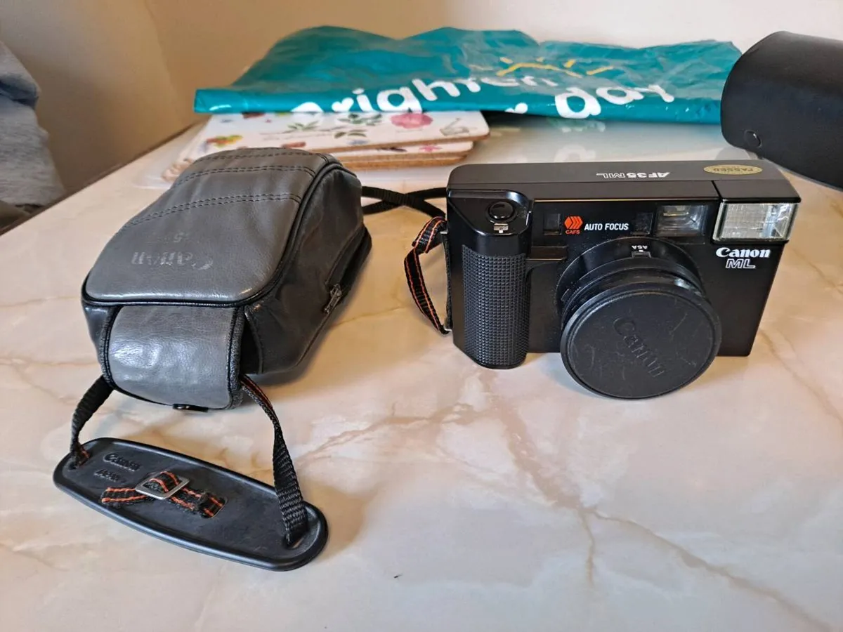 Canon camera - Image 2