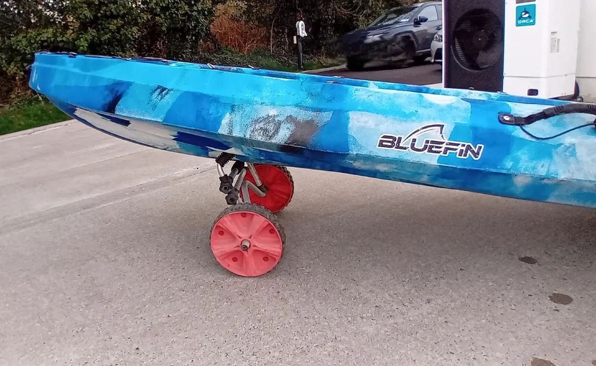 Bluefin 2.5 Seat Sit on Kayak - Image 2