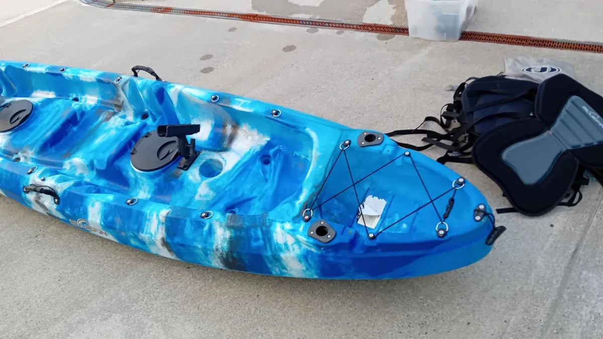 Bluefin 2.5 Seat Sit on Kayak - Image 4