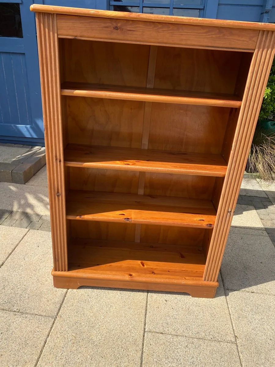 Wooden Bookshelf - Image 1