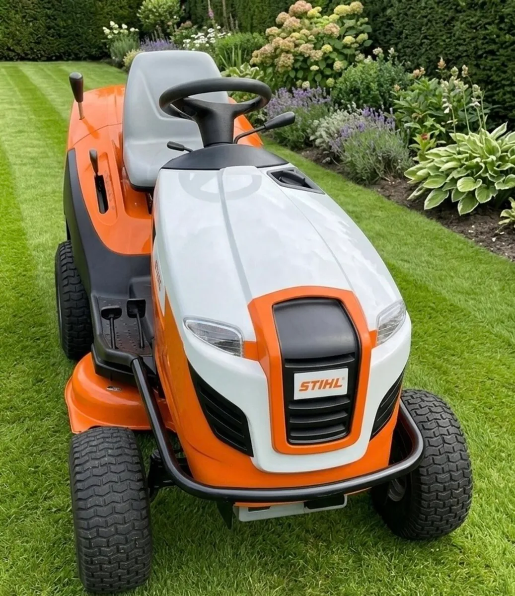 AS NEW STIHL RIDE ON MOWER - Image 3