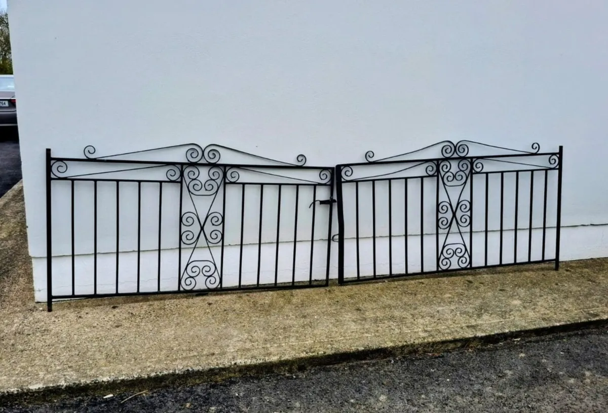 Entrance Gates - Image 1