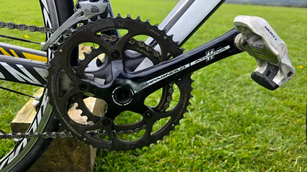 Mens racing bike - Image 4