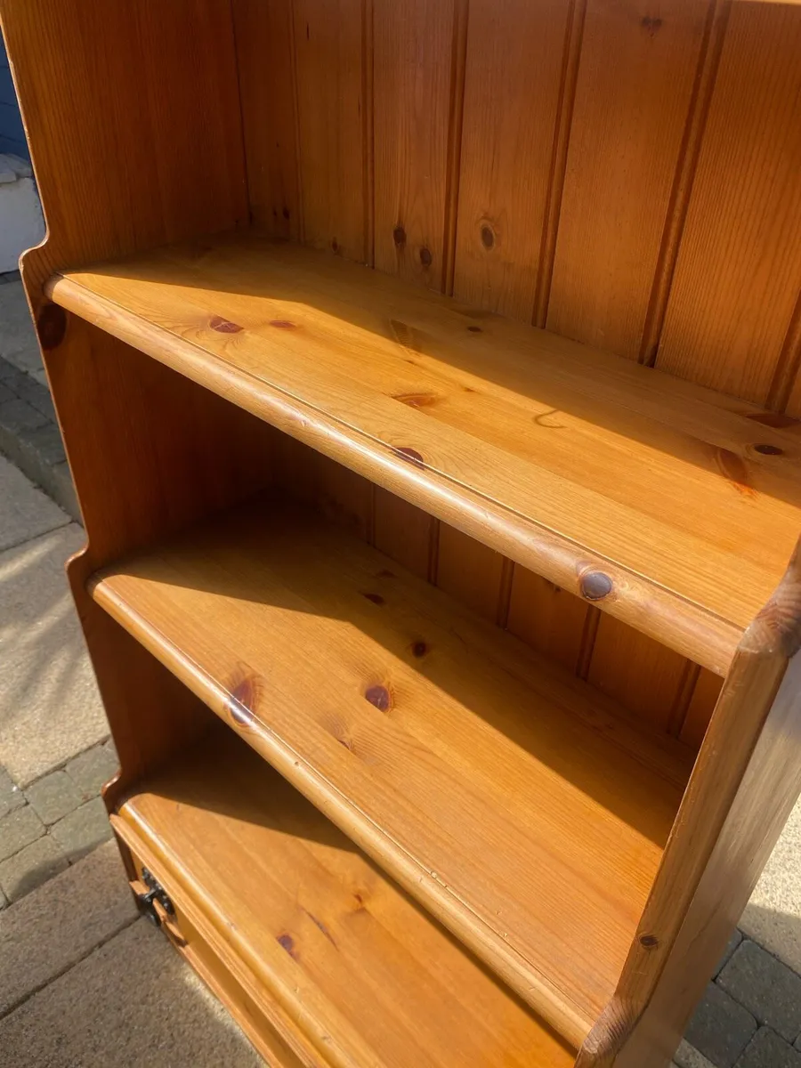 Wooden Bookshelf - Image 1