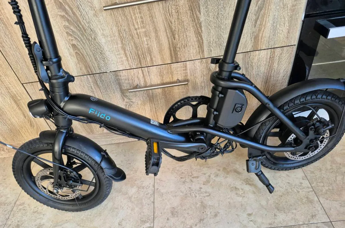 FIIDO D3 PRO MINI ELECTRIC BIKE.
MAXIMUM SPEED  25 - Image 2