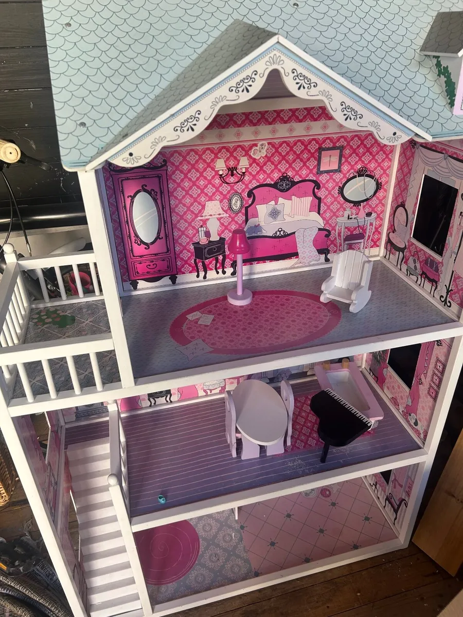 Dolls house