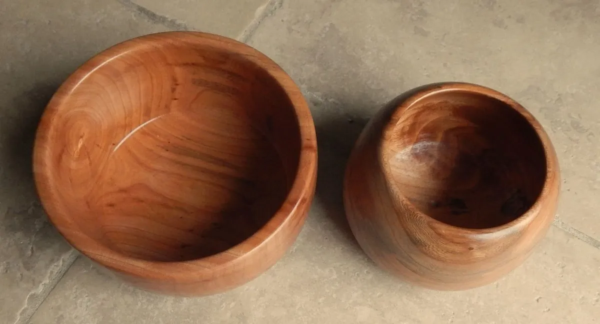 2 Hand Made Wooden Bowls - Image 4
