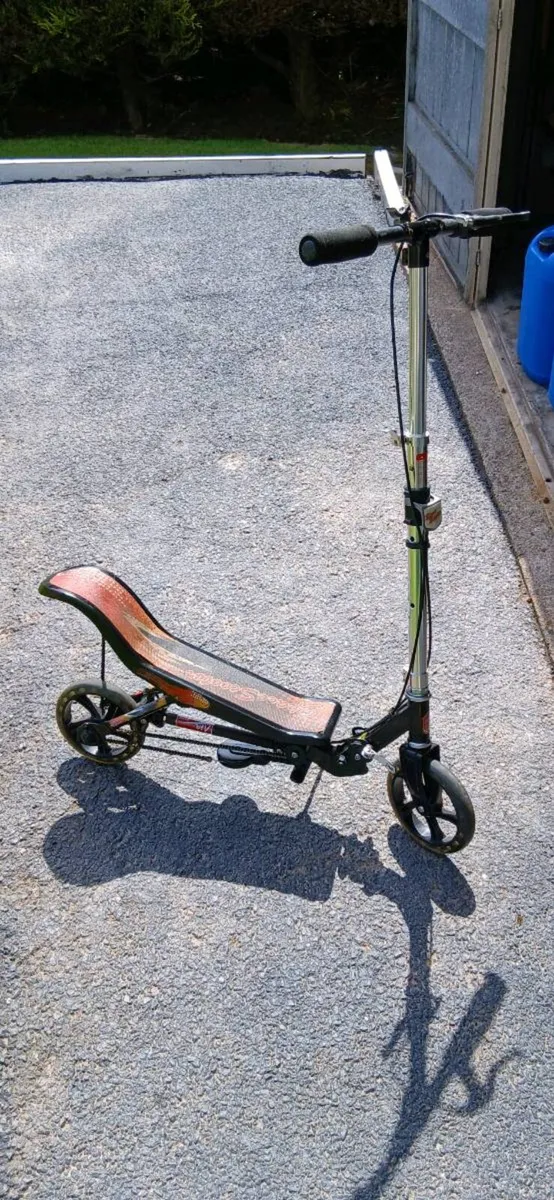 Space scooter - Image 1