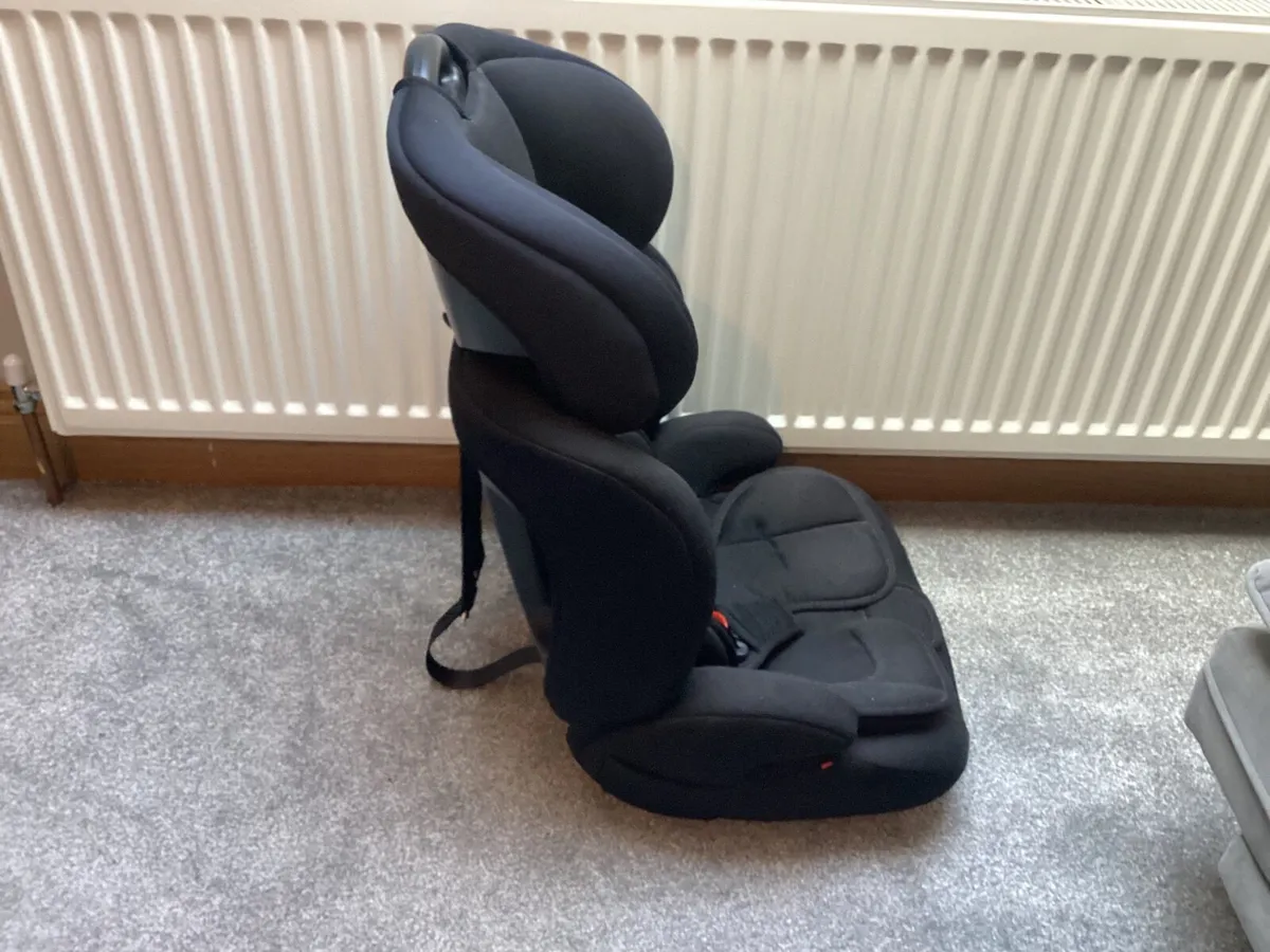 Child’s car seat - Image 3