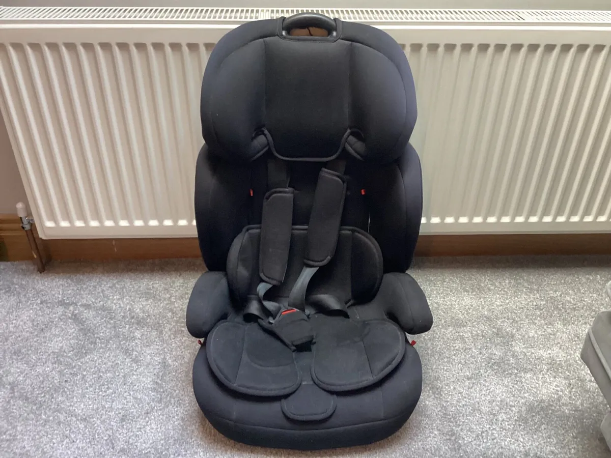 Child’s car seat - Image 2
