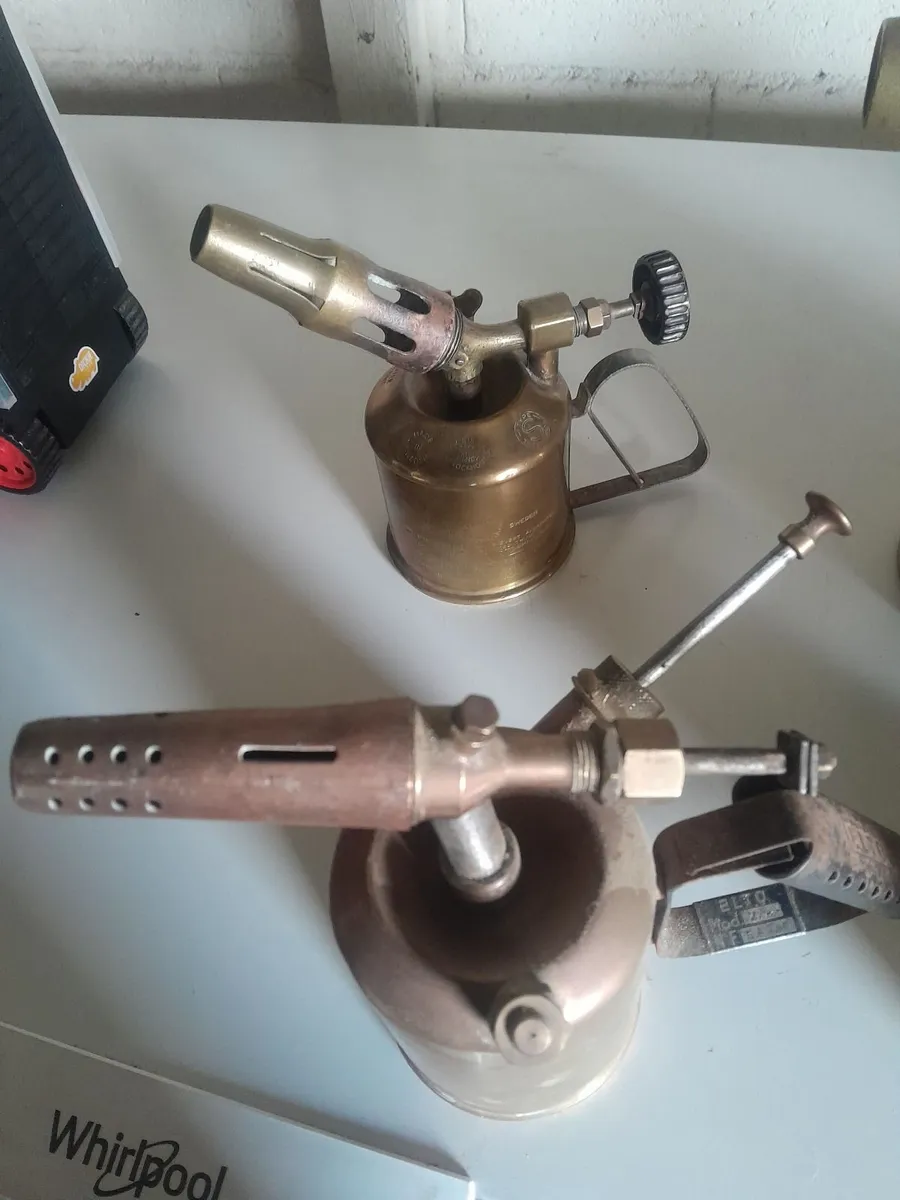 Seven  vintage brass  blow tor - Image 4