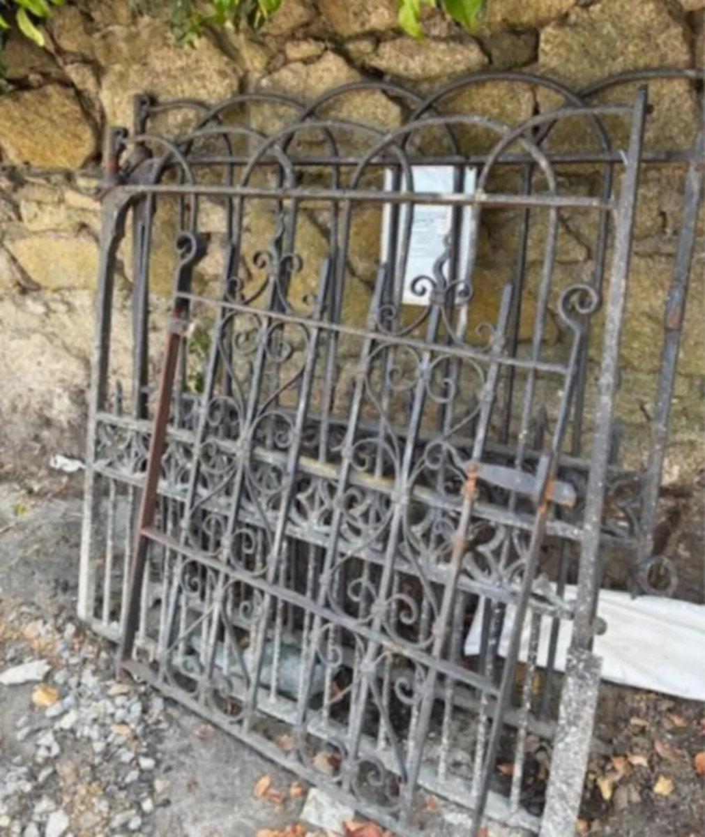 wrought iron gates - Image 2