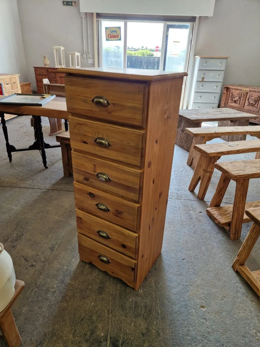 Vintage pine tallboy chest of drawers - Image 4