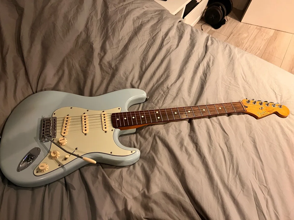 Fender Mexican 1998 - Image 2