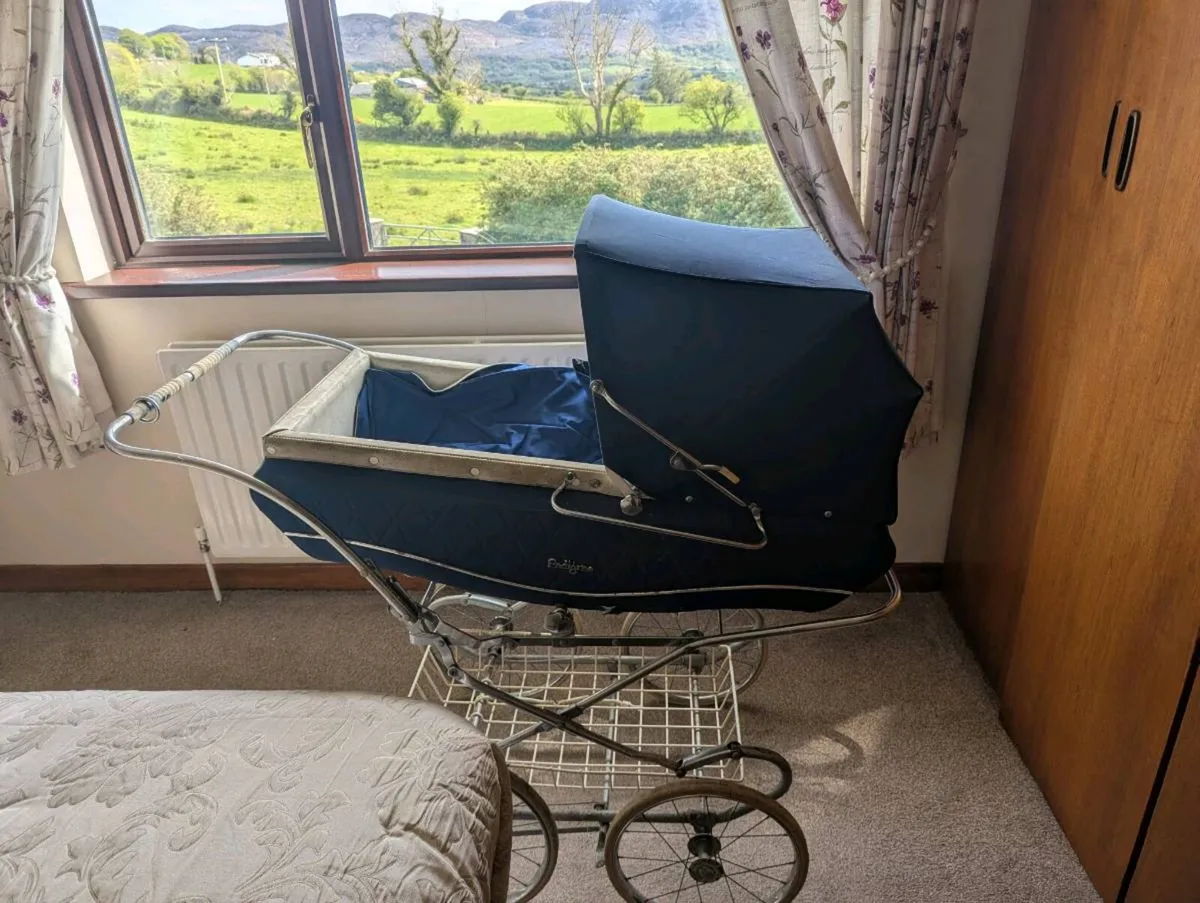 Vintage Pedigree Baby Pram – Original Blue - Image 3