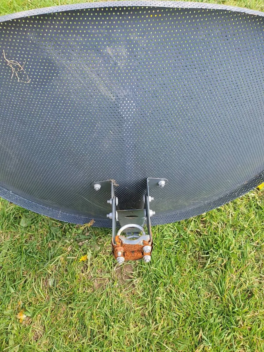 Satelit dish - Image 2