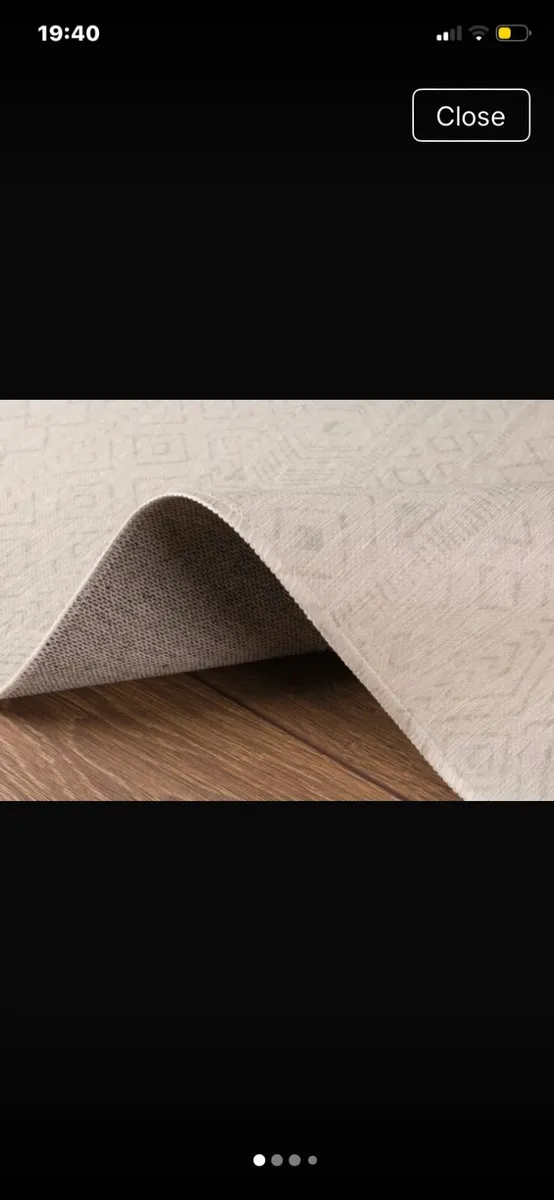 Large rug from Editorial - Image 2