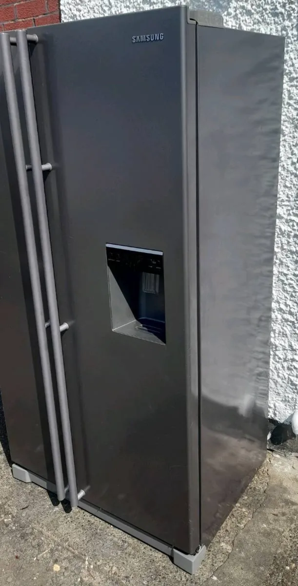 Samsung American fridge freezer for sale - Image 2