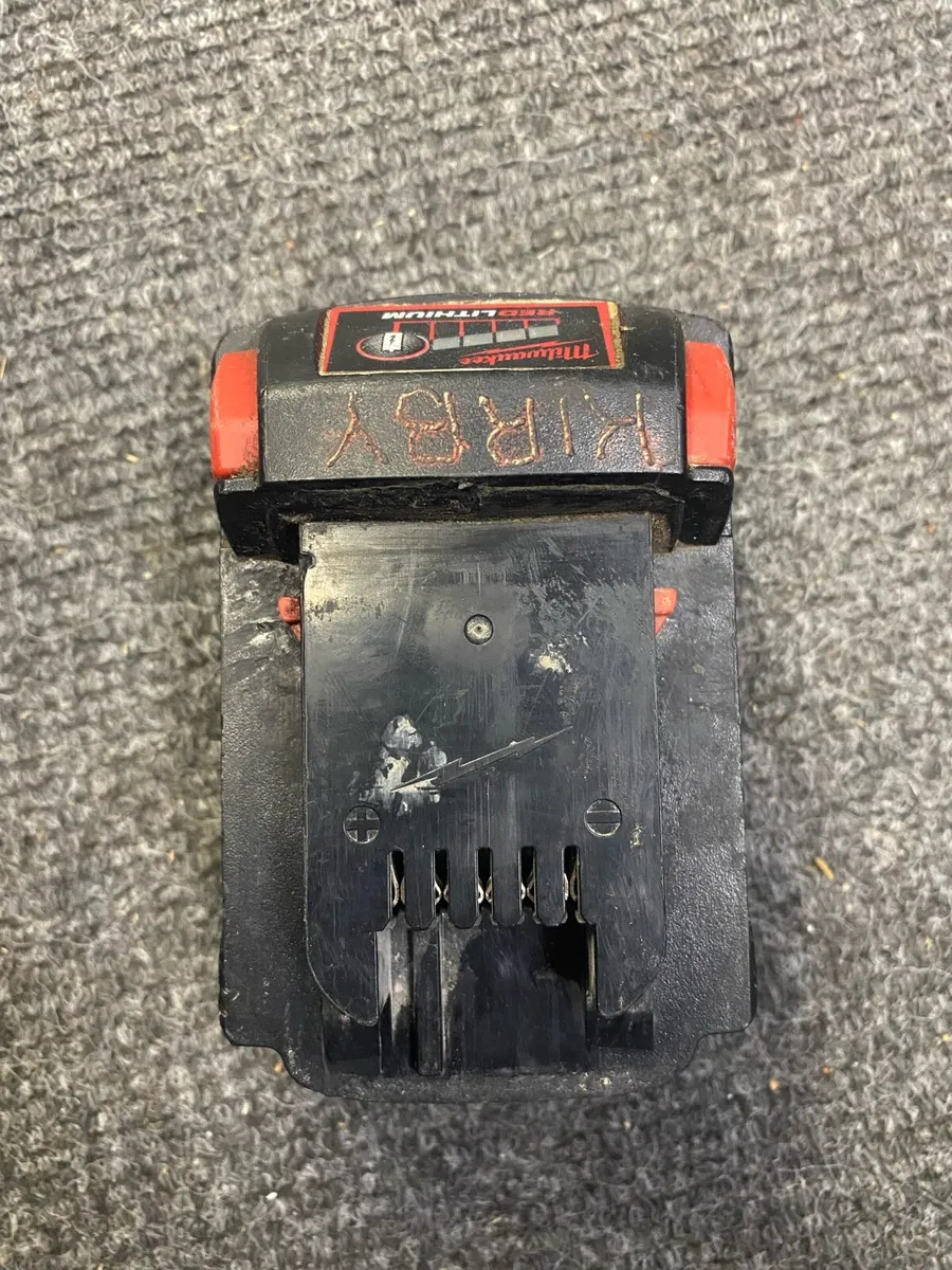 Milwaukee 6Ah Battery - Image 2