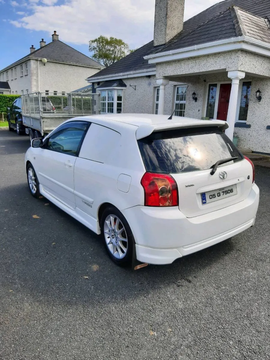 Corolla van d4d - Image 2