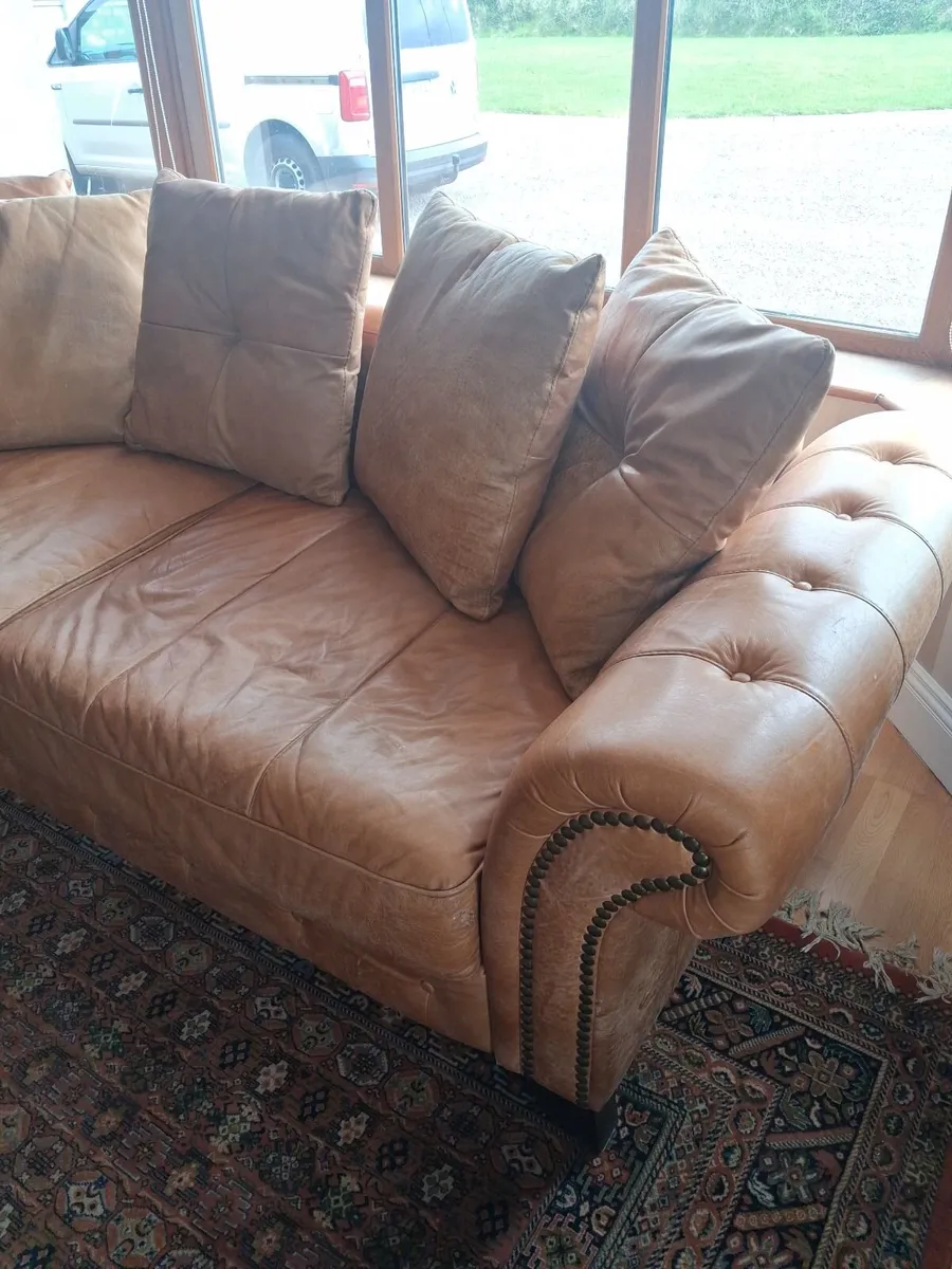 Large leather couch - Image 4