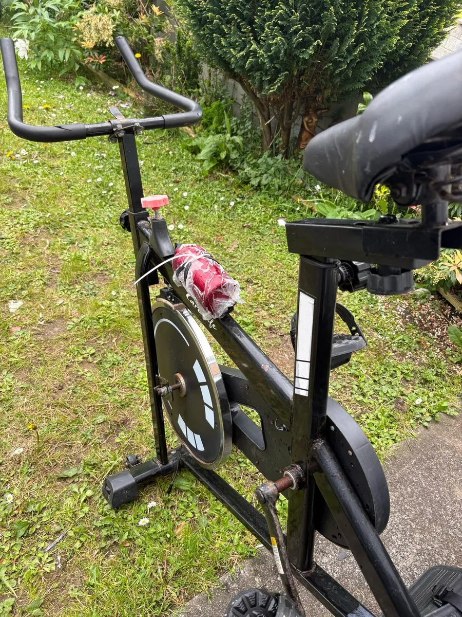 Spinning bike - Image 2