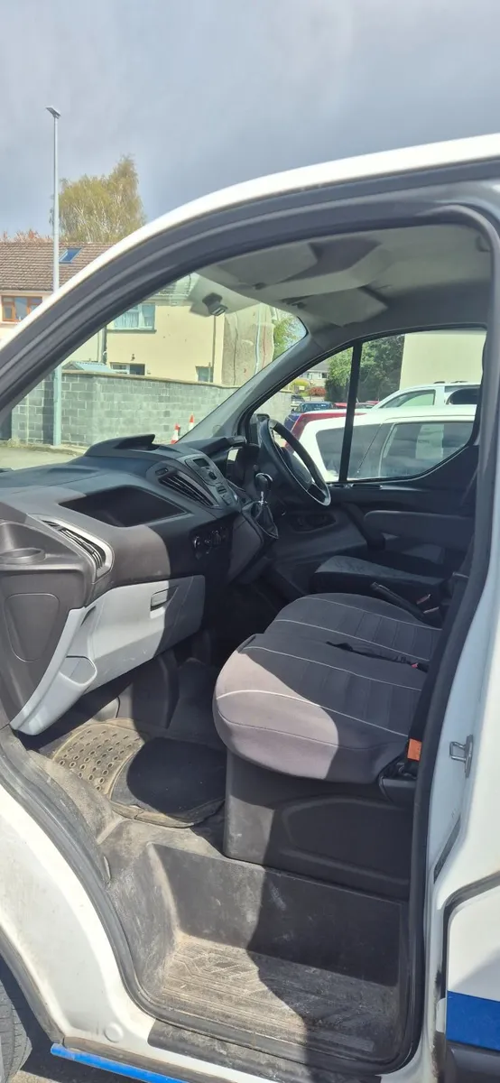 Ford Transit Custom 2017 - Image 2