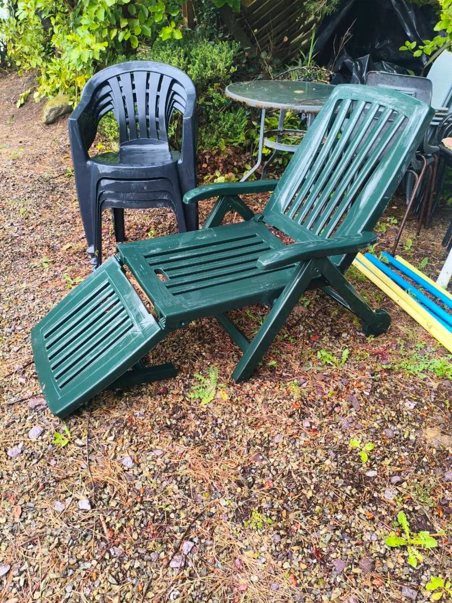 New sun lounger,4 chairs lot 50 Euro all new - Image 2