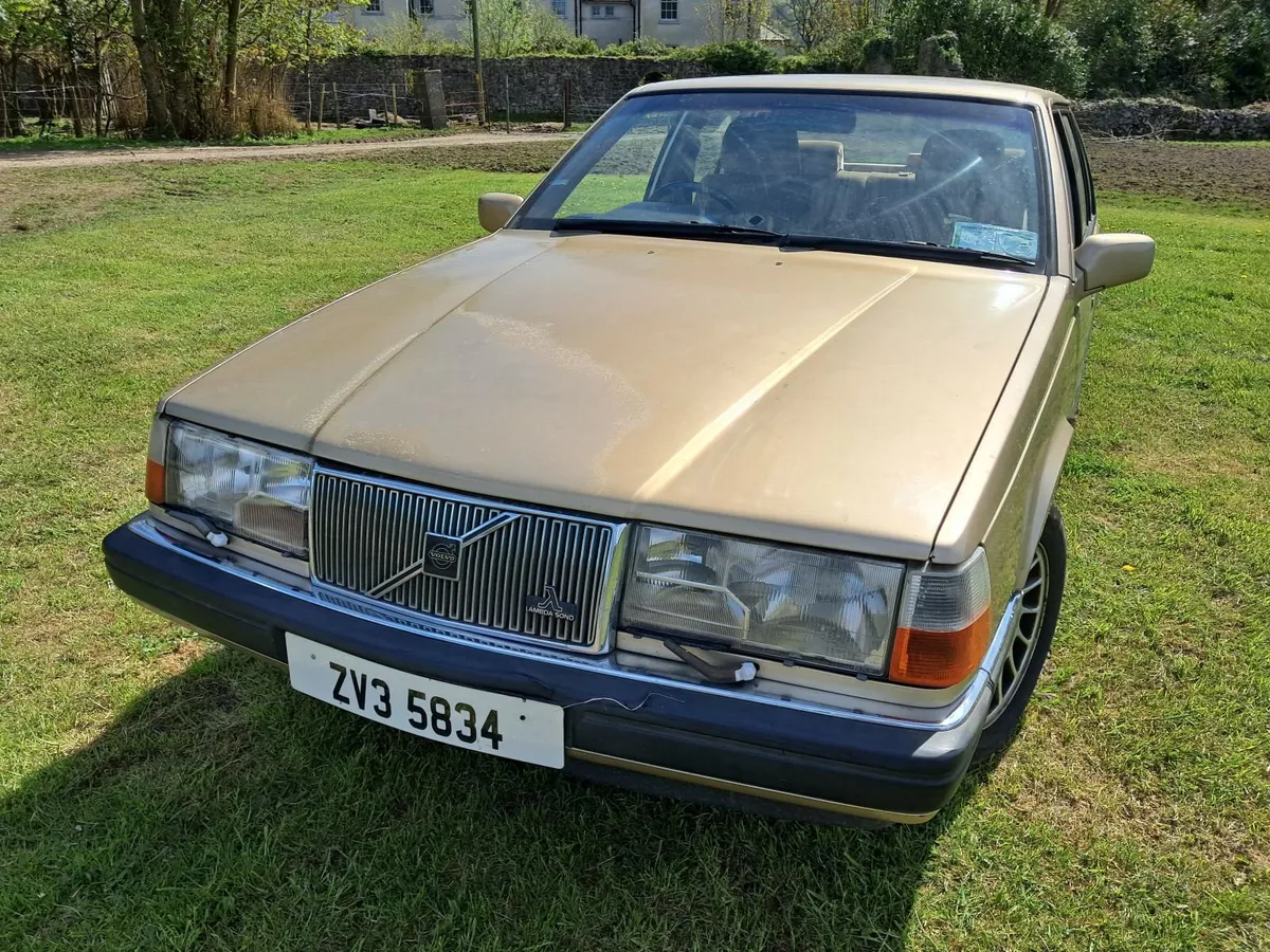 Volvo 960 1990 Rover P4-100 1960 vintage - Image 2