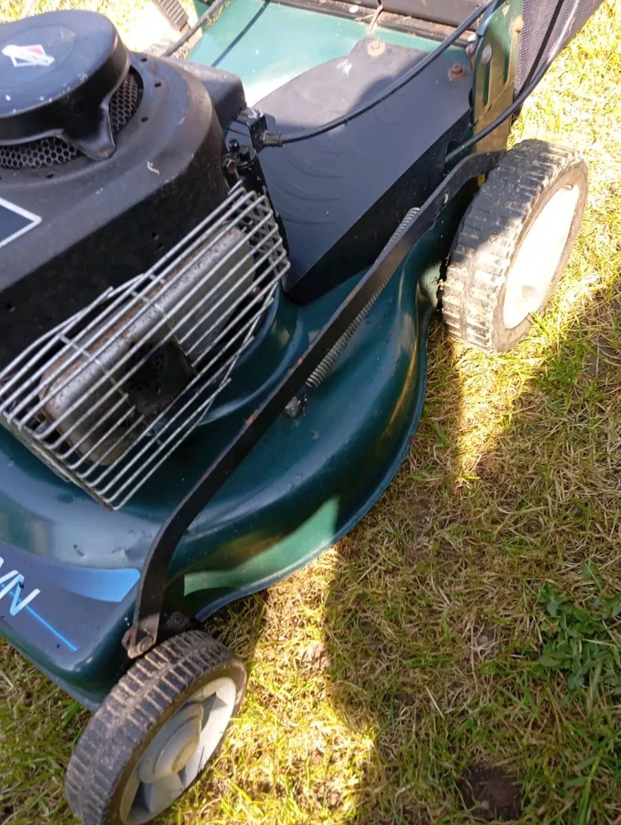 Prolawn self-drive lawnmower - Image 4