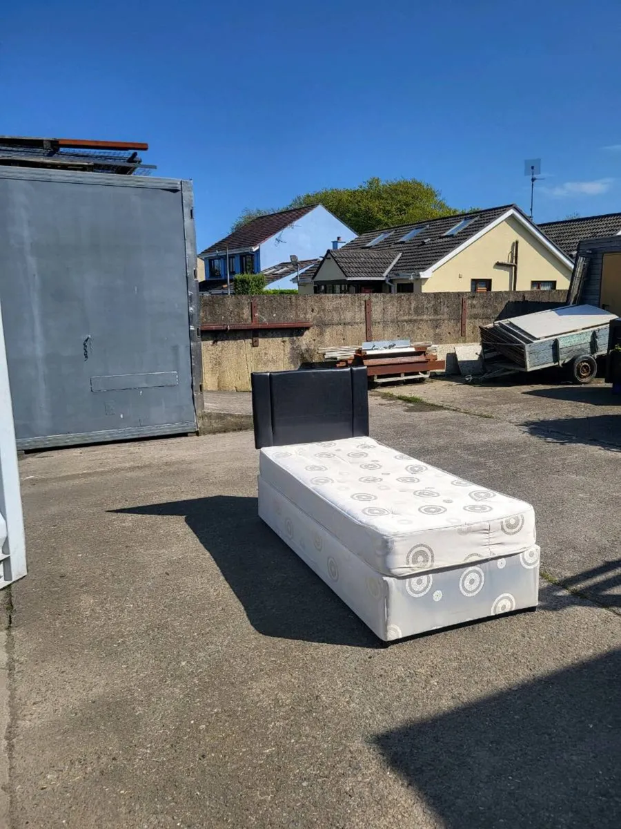 Single Bed with Headboard - Image 2