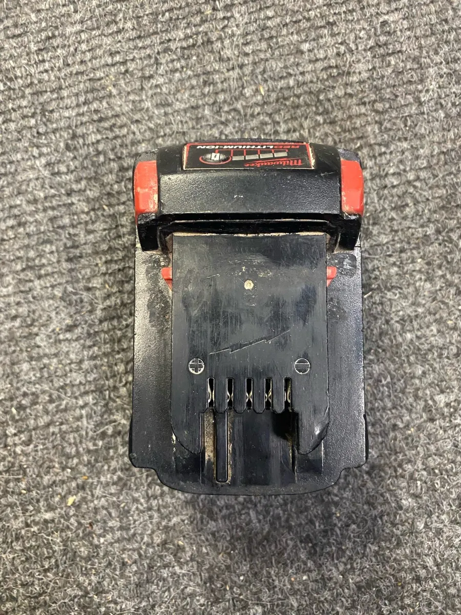 Milwaukee 5Ah Battery - Image 2