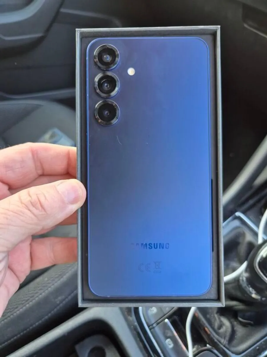 Samsung S25 Plus Samsung Warranty Sim Free Blue Shadow Irish Phone 256GB 12GB Grade A Screen Protector Case Open to Swap or Trade - Image 1