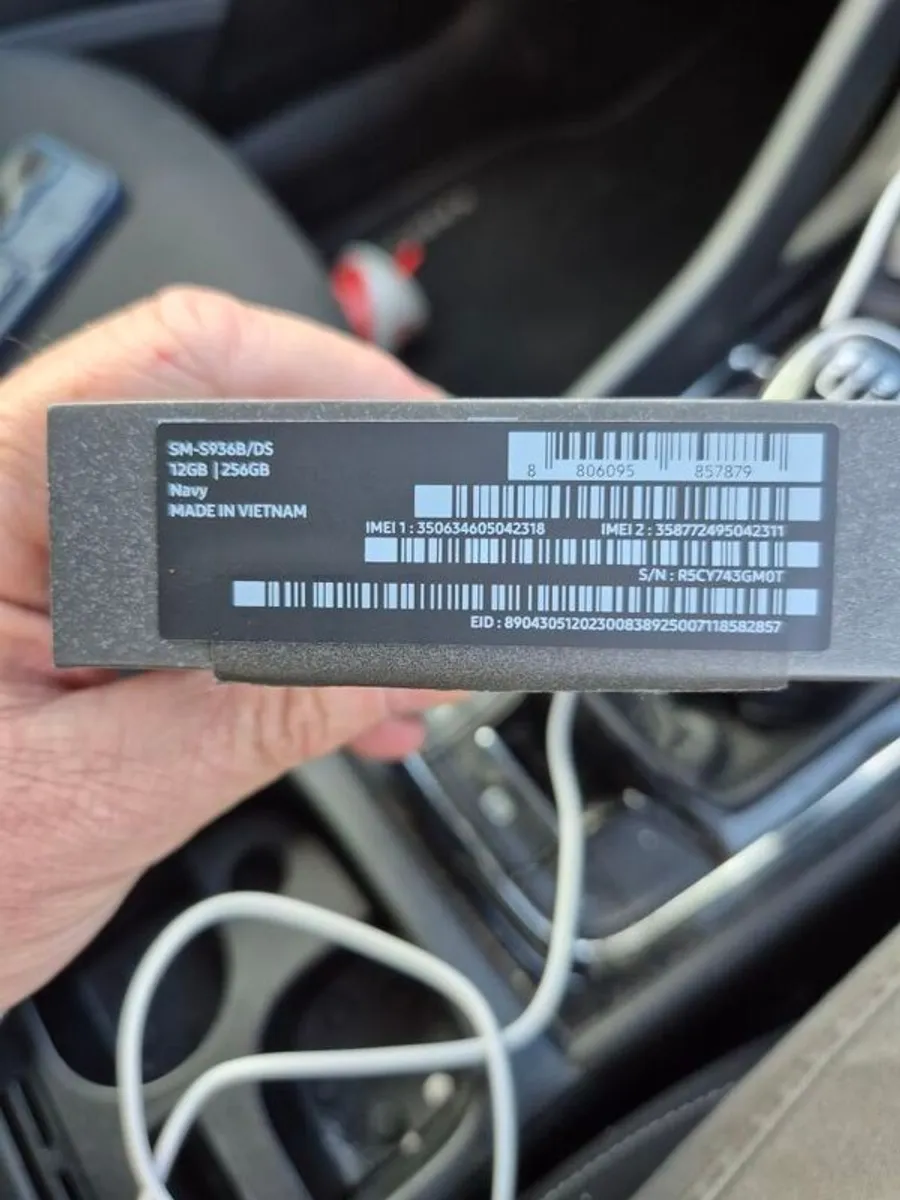 Samsung S25 Plus Samsung Warranty Sim Free Blue Shadow Irish Phone 256GB 12GB Grade A Screen Protector Case Open to Swap or Trade - Image 2