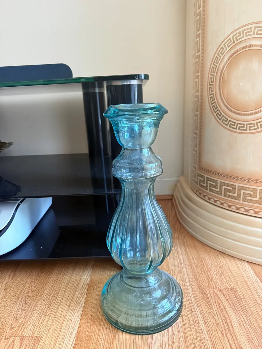 Glass vases - Image 1