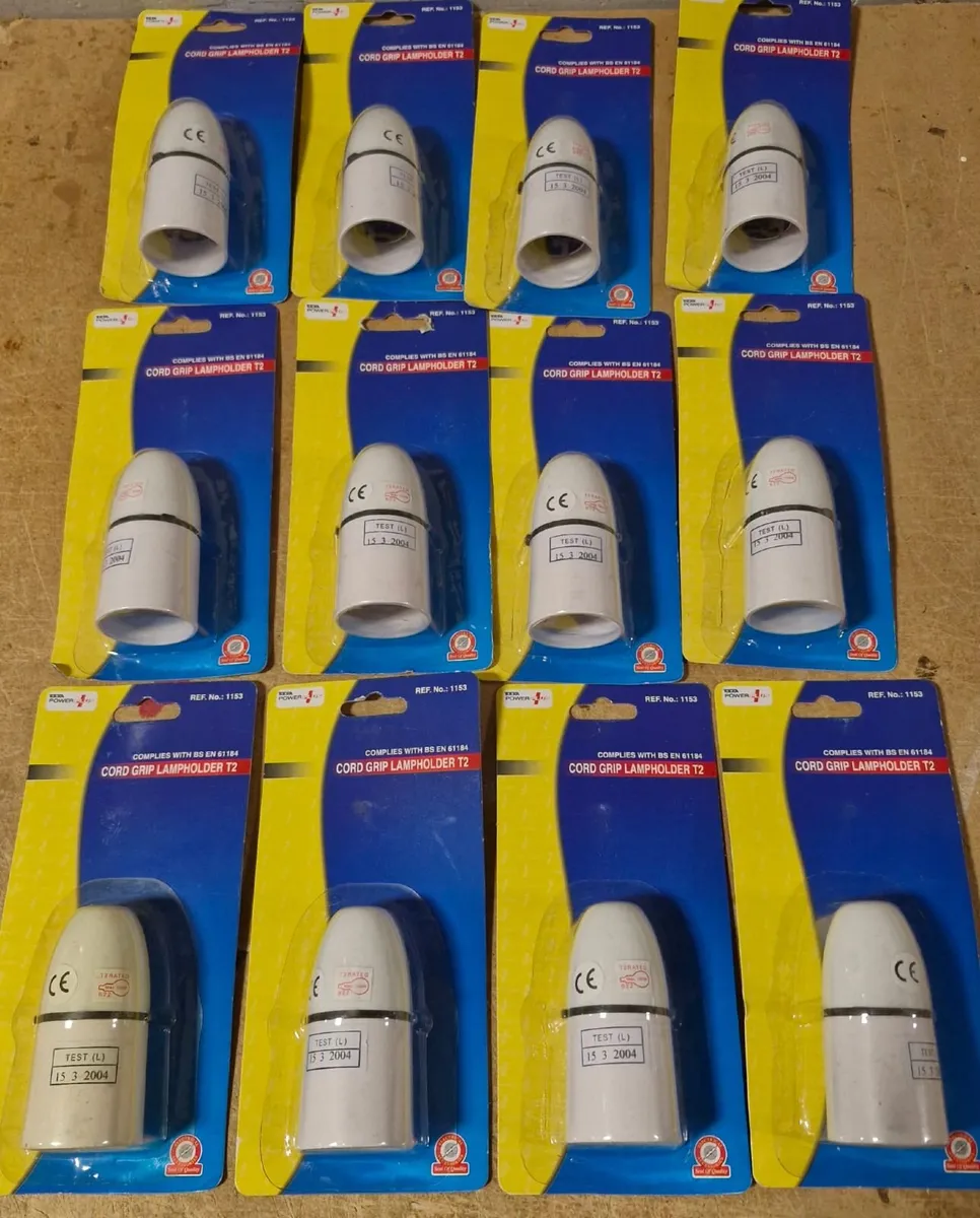 Job lot 115x cord grip bulb/lamp holders