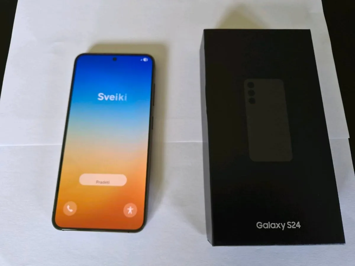 Samsung Galaxy S24 - Image 3