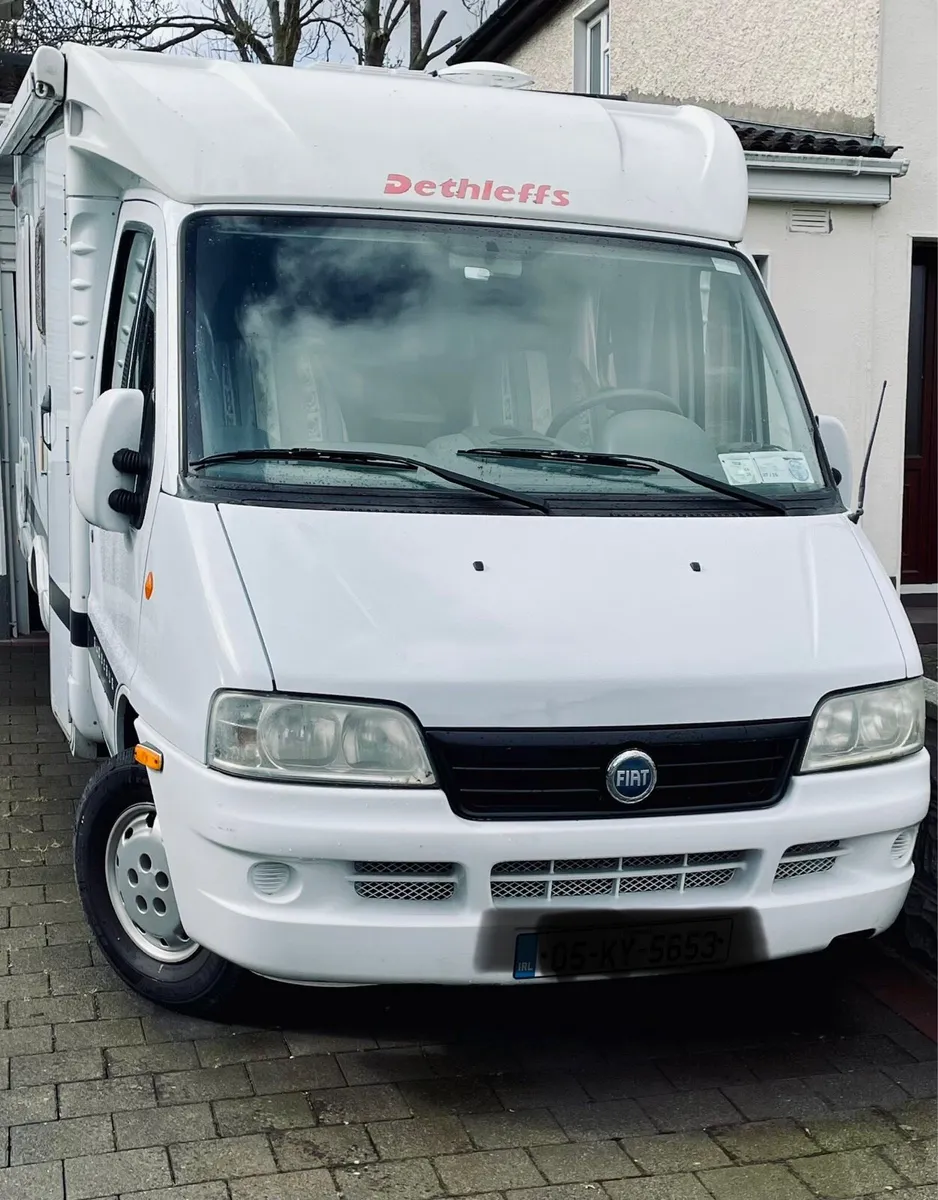 Camper van - Image 2