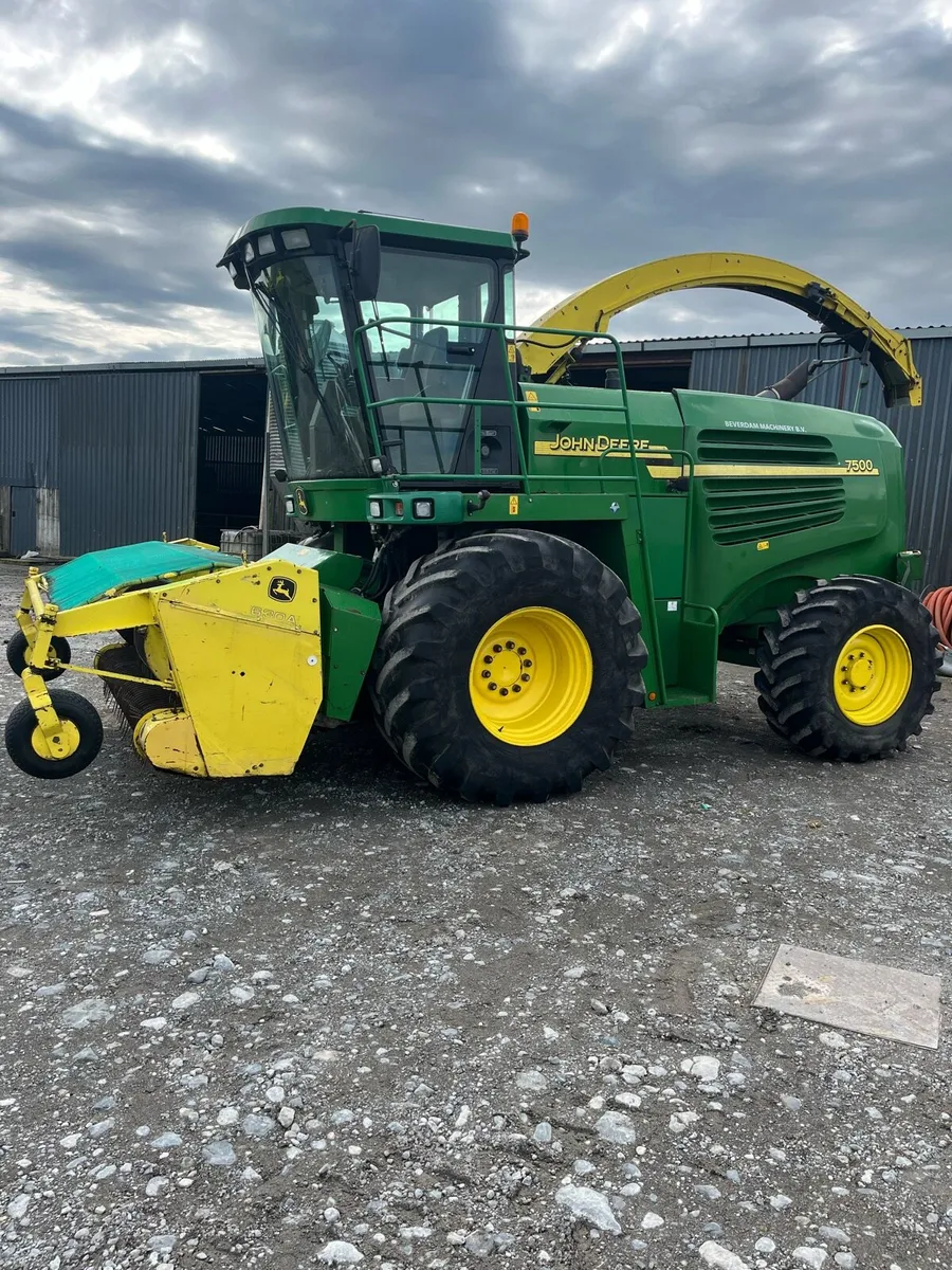 John Deere 7500 Harvester - Image 3