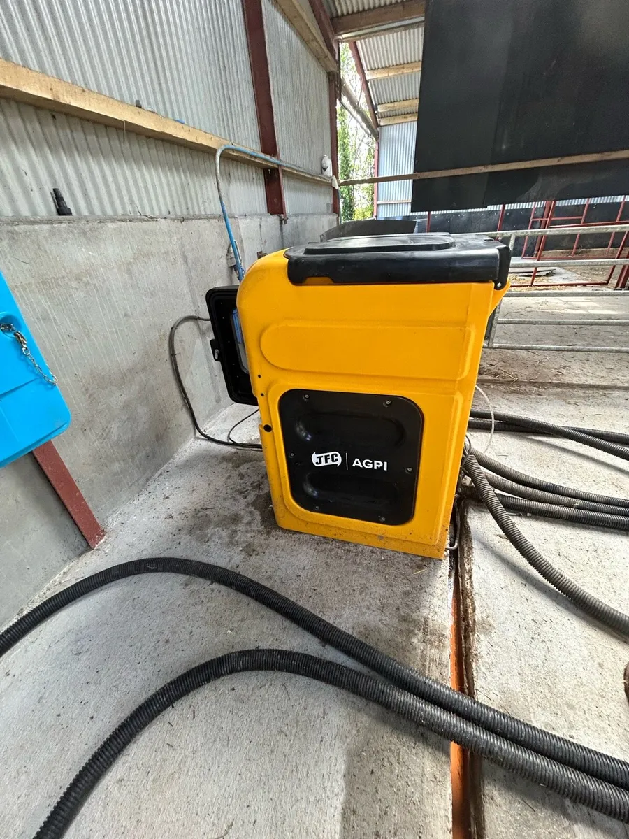 JFC calf feeder - Image 4