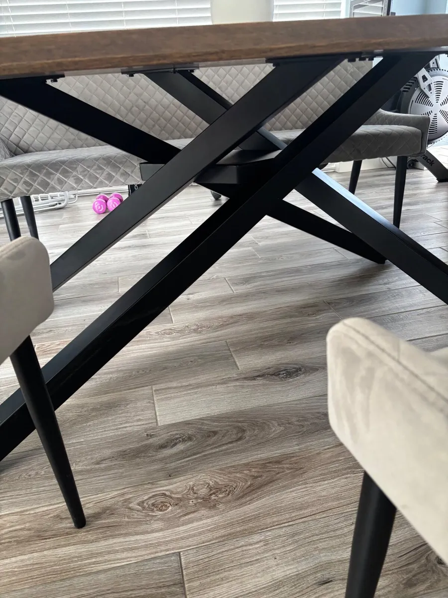 Dining table and chairs - Image 2