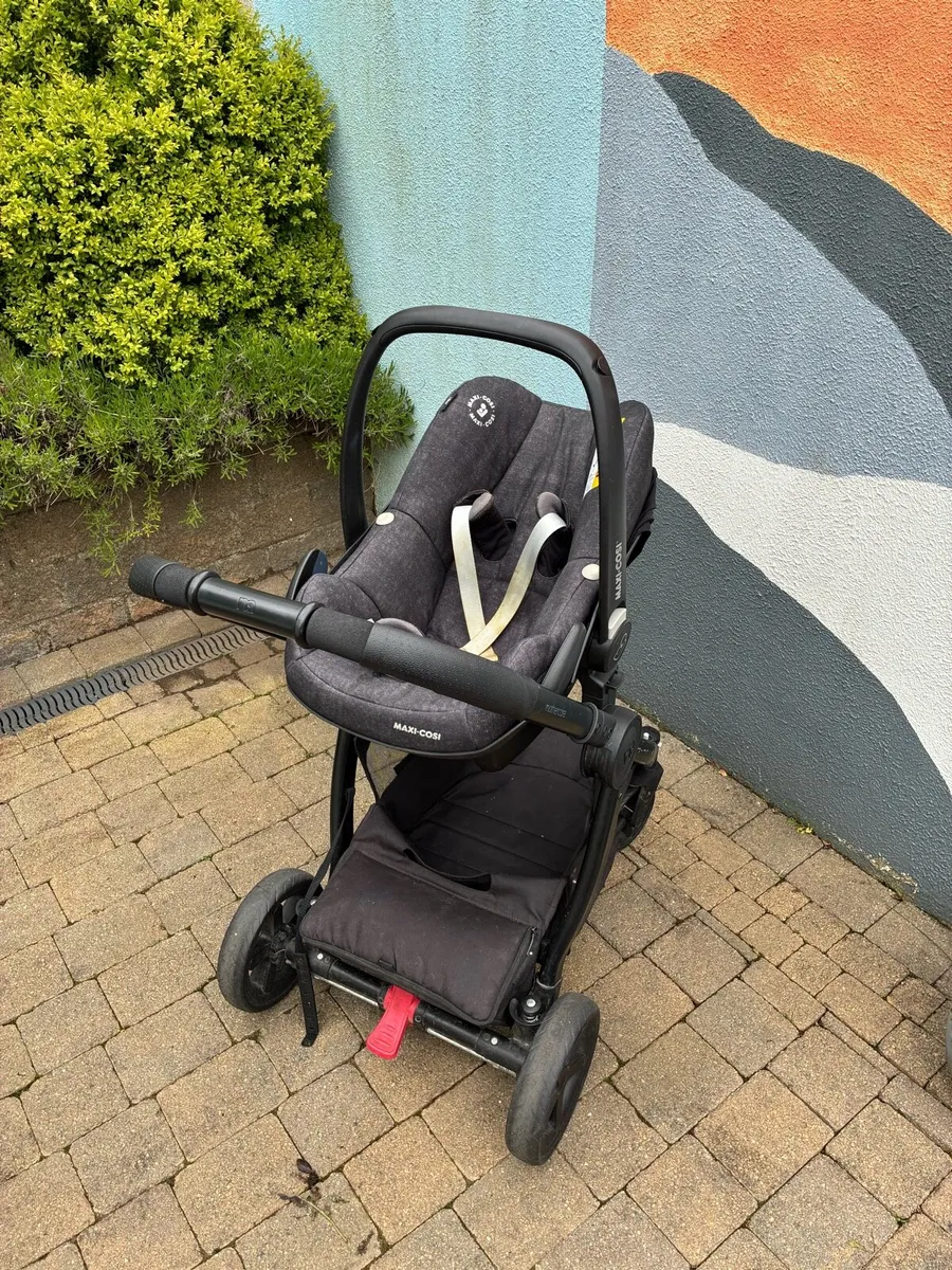 Mothercare 3 Piece Buggy System with ISO-Fix - Image 4