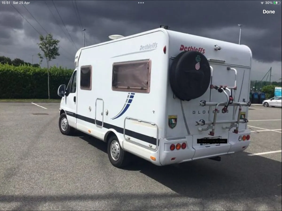 Camper van - Image 1