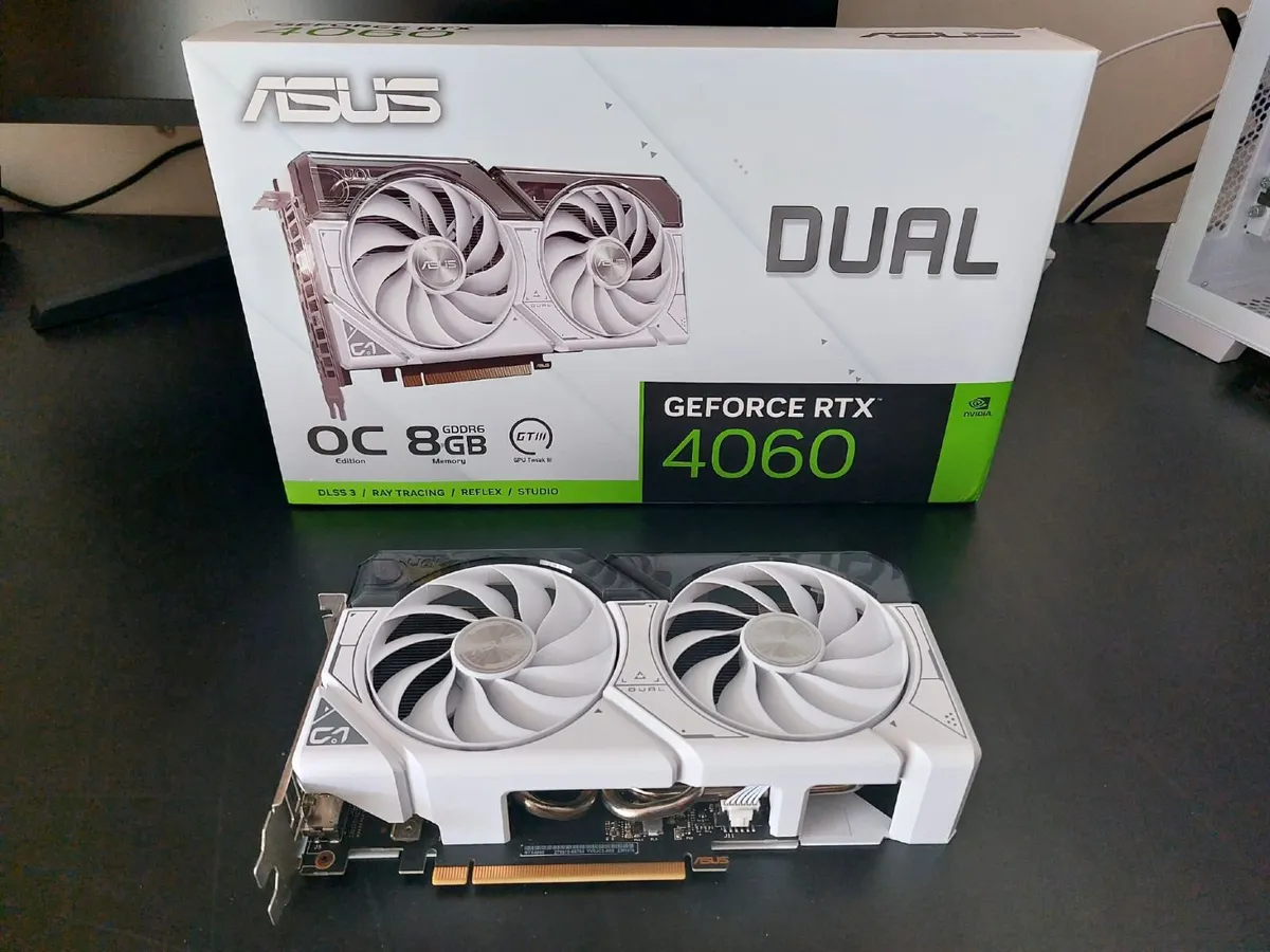 Asus GeForce RTX 4060 OC Edition White - Image 1