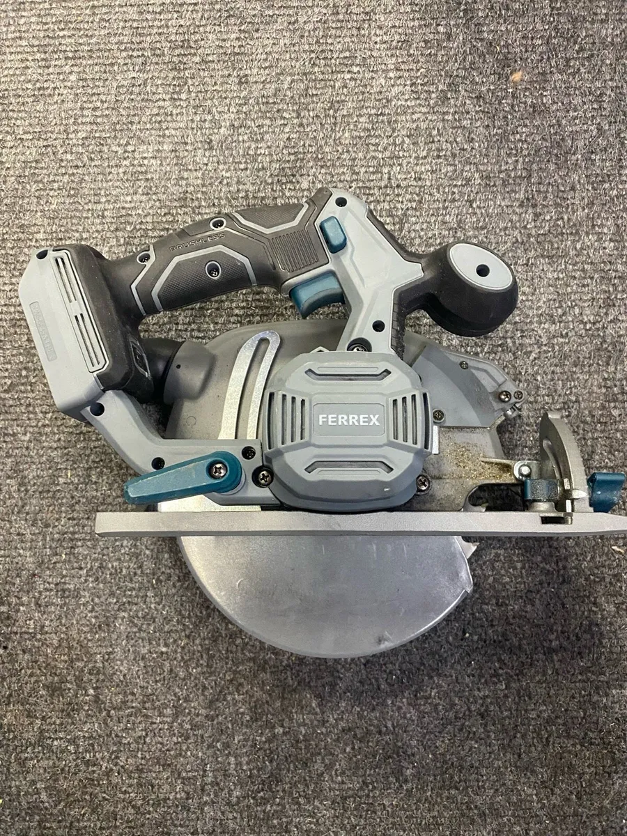 Ferrex Saw Full Kit Battery and Charger - Image 2